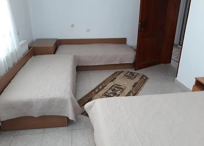 Gasthuis багрянови